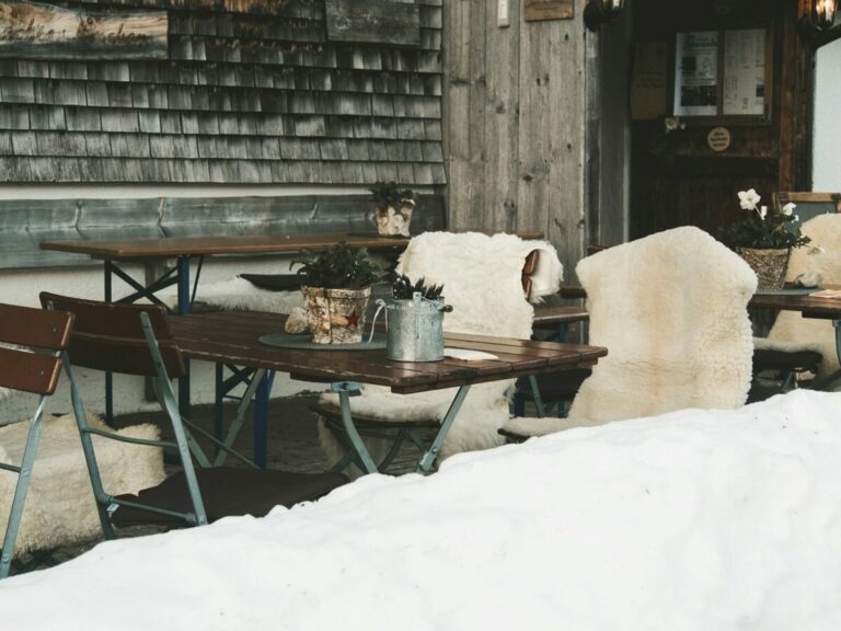 Outdoor Heating Solutions for Your Business This Winter 